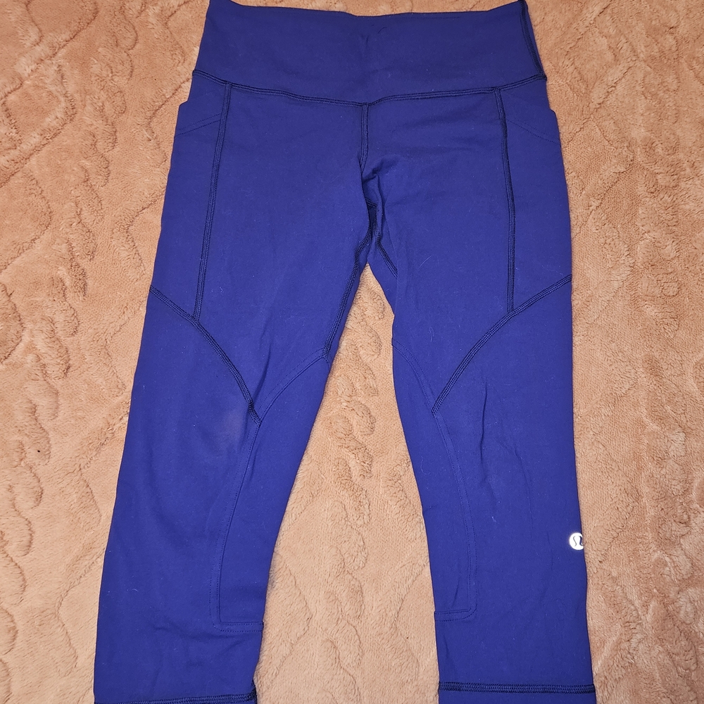 Vibrant Purple Athletic Leggings with Comfort Waistband